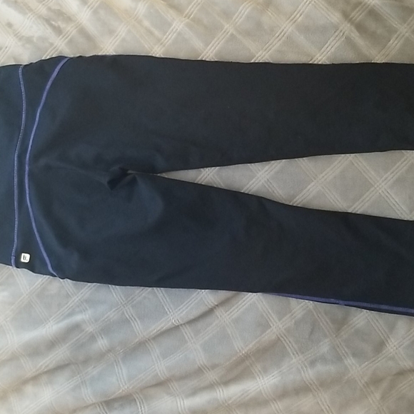 Fabletics cops - Picture 1 of 2